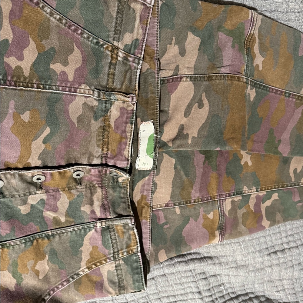 Anthropologie Camouflage High-Waisted Skinny Jeans size 32 - Picture 4 of 7